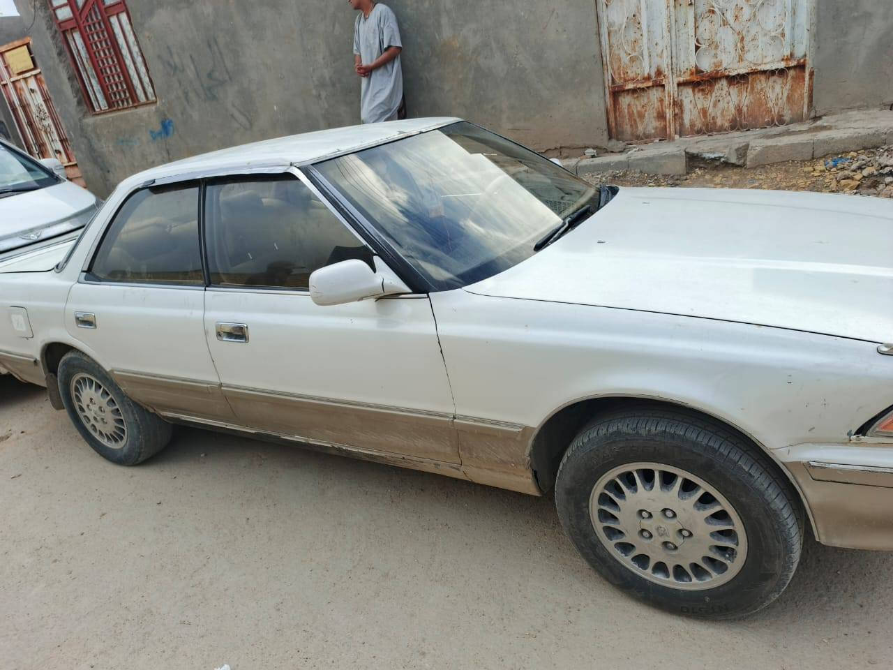 سلام عليكم مارك كصيف سياره جاهزه من كلشي رقم نكليزي بسمي بس بيه المحرك بي صوت والباقي كله شغال السعر 33 وبيه مجال ***********
