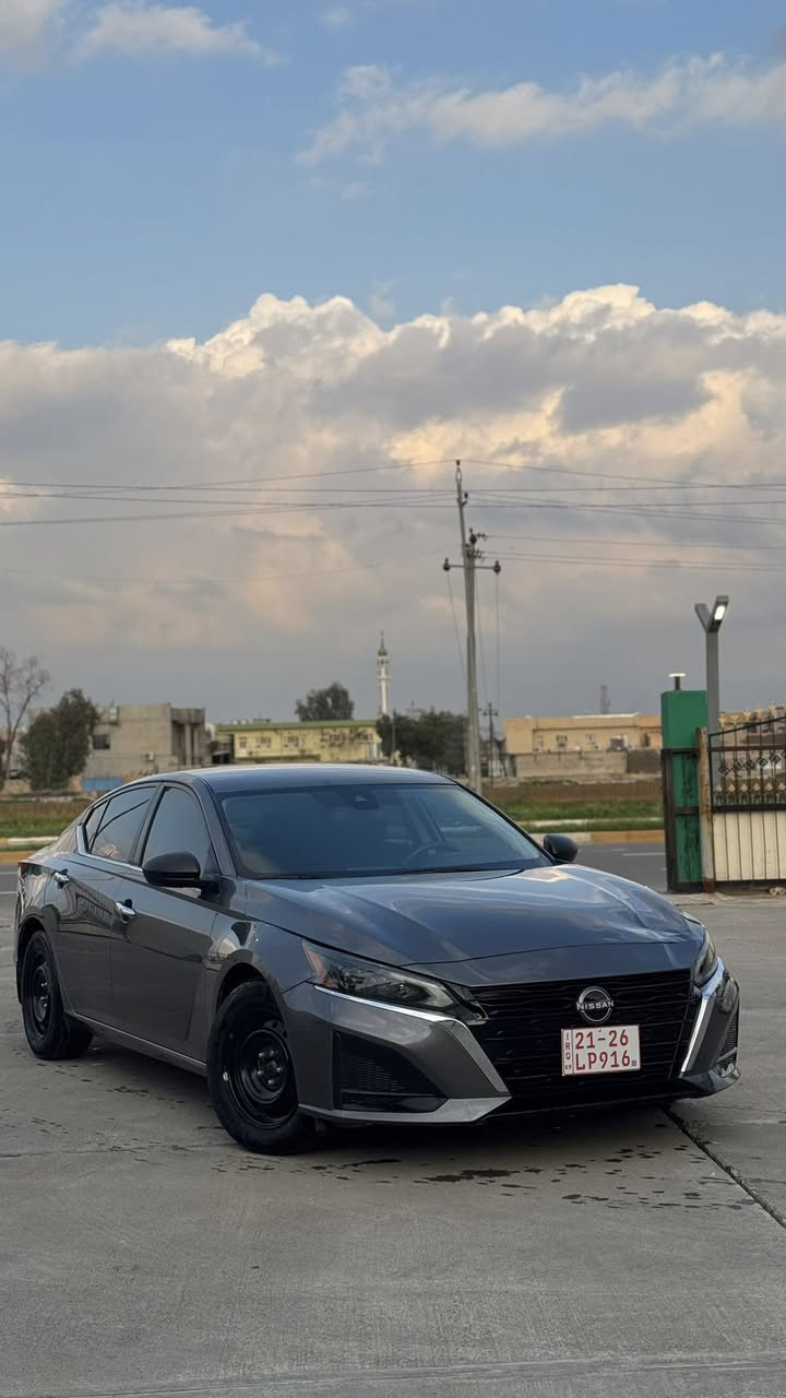 التيما موديل 2024 كاتي شمالي دخوك جديد
مكان السيارة كركوك 

مواصفات :

اوتو بريك امامي

اوتو بريك خلفي 

رادار امامي 

رادارات جانبية 

حساسات خلفية 

كامرا خلفي 

بصمة 

تشغيل عن بعد 

رقم الشاصي : 1N4BL4BV7RN357732

السيارة بدون صبغ حادث بسيط جدا ايرباك ستيرن تك تكمة مبدل بلادي السيارة كاملة للاخبر ماشية 59مايل وقابل للسيارة تترقم شمالي اربيل سليمانية دهوك 

لمعرفة السعر واتس او اتصال ع رقم ***********
