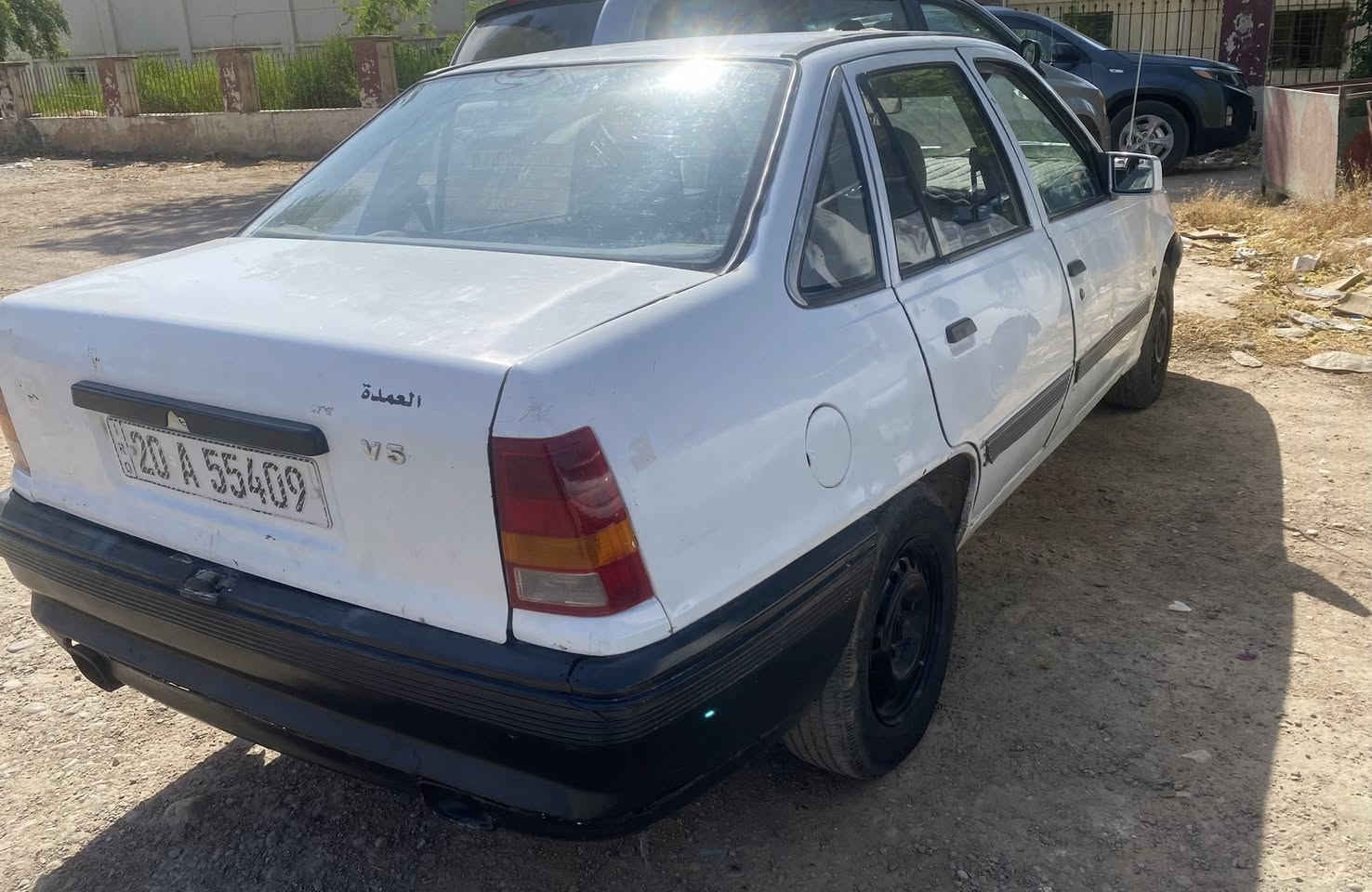اوبل كاديت 1991
مكينة وكير عادي خير من الله 
المكينة دوش ١٦٠٠ 
رقم ديالى شرط التحويل 
السعر ٢٥ وبيهة مجال بسيط .. 
ديالى المقدادية 
***********
