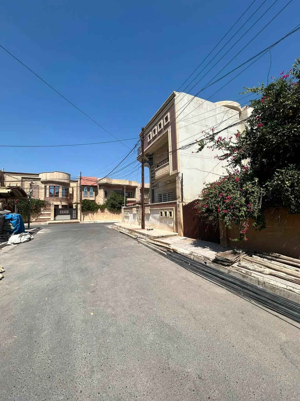 بيت بحساب ارض للبيع المساحة 300 متر طابو ملك صرف بأسم شخص واحد فقط سند جديد طابو الزهور
الواجهة 12 منطقة حديثة متوفر جميع الخدمات وقريبة على جامعة الموصل
العنوان بداية سايدين الكندي الاولى قرب فرقة 16
للتواصل والاستفسار ***********
