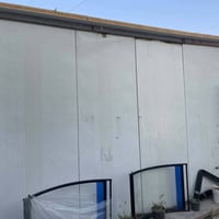 محل سندوج بنل ارتفاع ٣ متر عرض٥ ونص نزال ٤ ونص بالضافه جام خانه وكبنك ...
