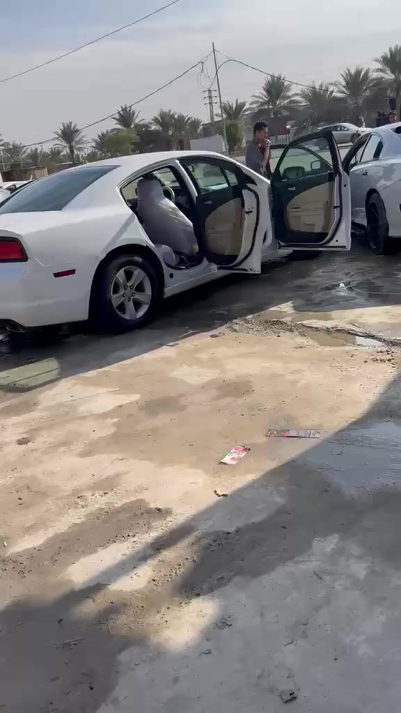 سلام عليكم من رخصت مدير الكروب جارجار  14امريكي سياره هزا وسنويه جديدا لل31بسمي   مداور ثاني يوم. مكفوله من كلشي وما مشتغلا  علا خط فقط بيها تصليح بجاملغ لخلفي شبر وقطعتين مرخات  بس تجي تضرب سونار  وترايك البصره  ما عايزه برغي  السعر 160وبيها مجال بصيط.  ملاحظه رجان لمو شراي ليخابر.    الرقم ***********
