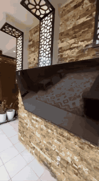 للبيع فقط مدفوع كاش
شقه المساحه ١٤٠
الطابق السادس
بلوك A2
بنايه موقع مميز مفتوحه. سنتر بسمايه
قريب المول والمصرف والمستوصف ومكتب الانترنيت
ومكتب الغاز
مؤثثه اثاث كامل اربع غرف نوم طباخ غساله ثلاجه كاونتر ديوان  اربع سبالت  وكل ماداخل الشقه وياها
بيها ديكور كلش راقي  مشتغلي بحرفيه والفديو يتكلم
السعر الكلي ١٧٣ مليون تحويل مباشر من صاحبها
صاحب الشقه يصفرلك مي وكهرباء وجبايه ويحولك. اخوان فقط الشراي يتصل
***********
مروجين لادخلون 
دلال اذا عندك شراي تفضل مو تاخذها وتشلع كلبنا لان ادور شراي تحياتي الكم
