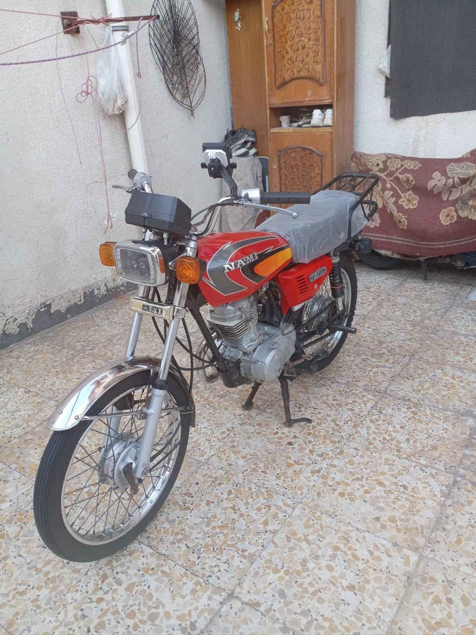 سلام عليكم دراجه ايراني اوراق اصولي ماشين معاملتهه دراجه نضيفه بس محركهه شوي تعبان محرك برفاز اوراقهه كامله اصوليات مكاني بصره حيانيه سعر 850وبيهه مجال قليل مستعجل ع بيعتهه شراي طب واتس اب ***********
