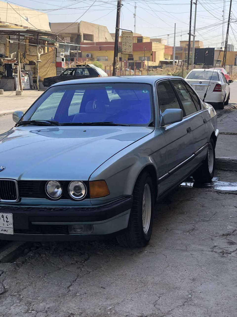 السلام عليكم ورحمه الله وبركاته
بي ام حجم 730 محرك 6V رقم بغداد بدون كاربون بنزين 

مصبوغه جماليه فقط بدون ضررر سعر 50وبيها مجال ***********
