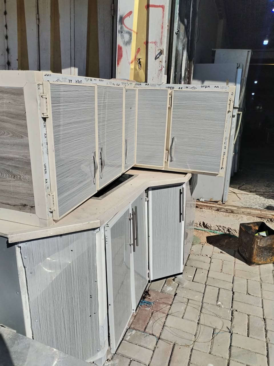 كاونتر متر و٧٠ مرمر والحوض ستيل
السعر ١٨٠ كربلاء الجاير ***********

***********
