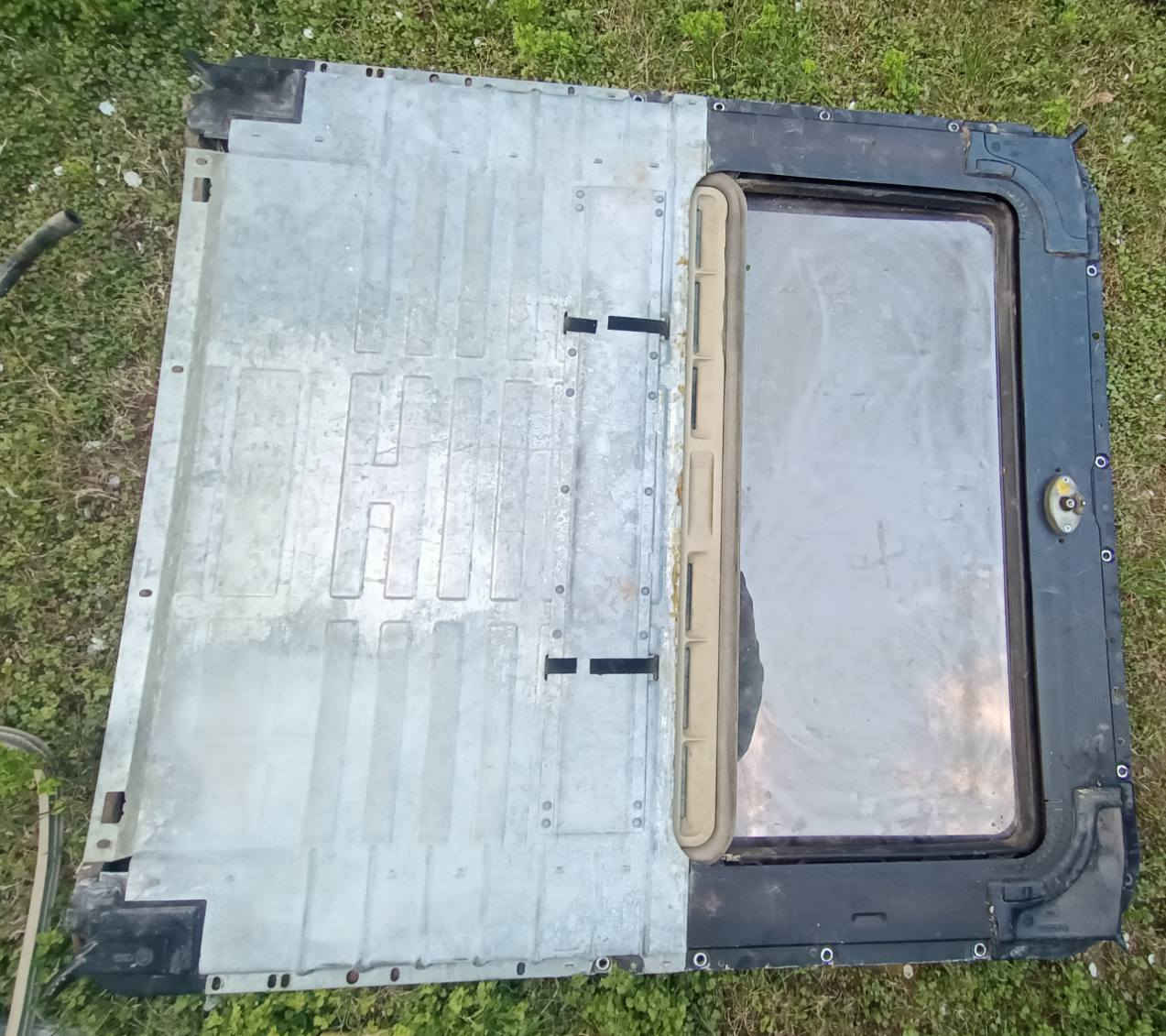 السلام عليكم  للبيع سلايت اوبل كاديت كامل شغال مع لوحة العدادات 
السعر موجود على الصورة الخاص مفتوح


**إذا كنت صاحب هذا الإعلان وتريد حذفه لأي سبب، رجاءا أرسل رسالة إلى الدعم الفني**