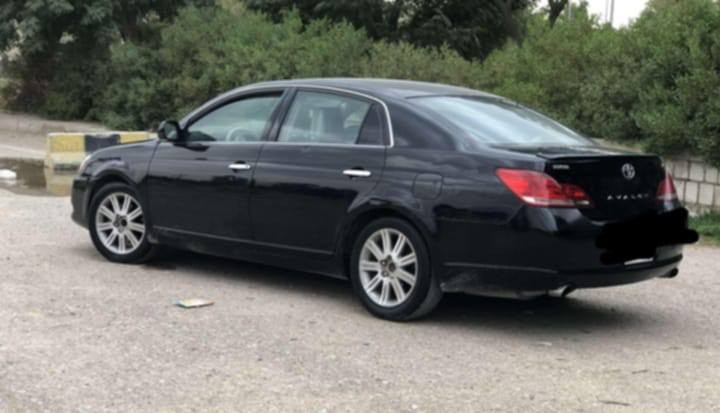 سلام عليك افلون لون اسود موديل 2008 قطعتين شويه مصبوغ سنوي جديد 2027شه‍ر 11 رقم بغداد.. سليماني كلار. *********** واتس اب
