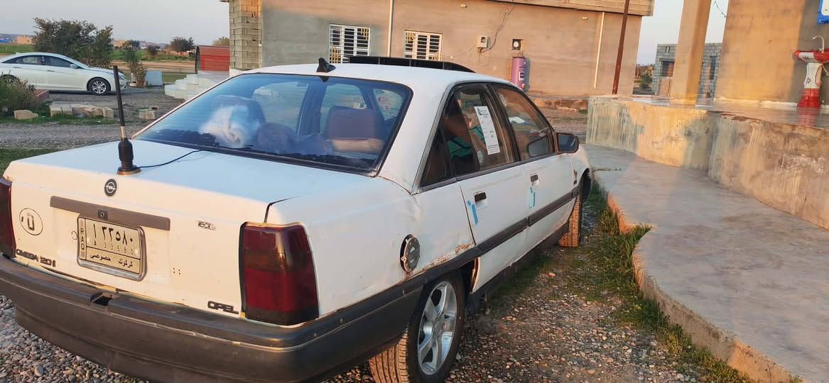 السلام عليكم ورحمة الله 
اوبل 88
محرك 20 نوزل 
رقم كركوك سنويه صاقطه ب 2018
شرط التحويل 
محرك بي تنقيص
داخلها حلو خارجها حلو 
صدرها بي تعب تايرات جدد 
للبيع ب 20 وبيها مجال 
مراوس يرهم 
للاستفسار الاتصال على الارقام التاليه 
***********
***********
او ادخل خاص 
وهلا كل الهلا
