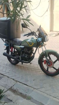 سونك ماكس للبيع نازله قبل شهر واحد جديده دراجه بيهه شكم ملاحضه نزلتهه ...