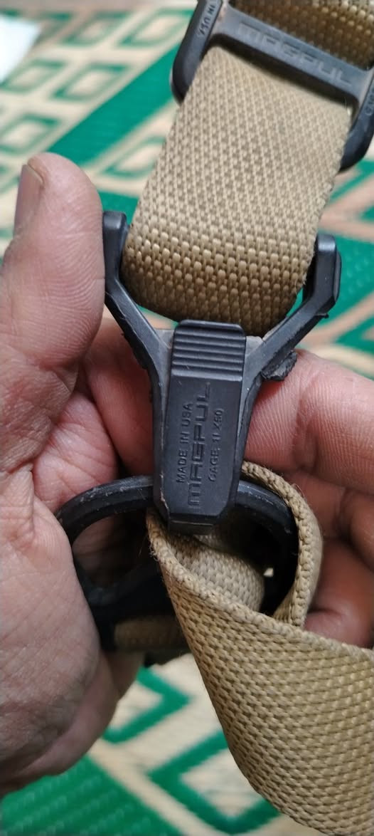 حمالة M4 ام فور اصلية سعرة 20الف
عنوان مدينة الصدر نهاية شارع الارفلي 
رقم هاتف📞 ***********
رقم هاتف📞 ***********
