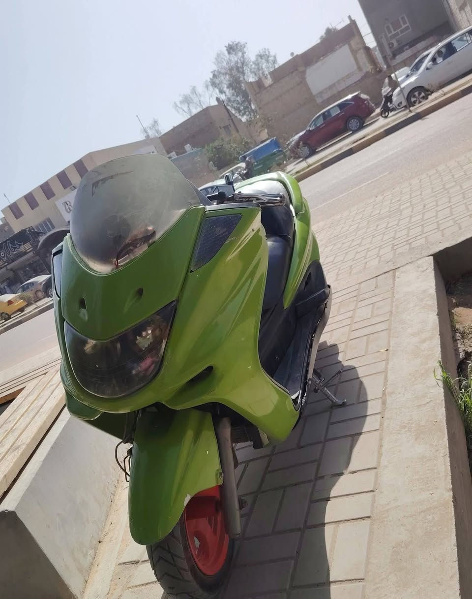 سلام عليكم ماجستا دبل رون كامله  من كلشي لون مميز تفاحي  كهربائيه كله شغال  ربع ماتصرف عليه خير من الله لسعر 500 وبيه مجال مكاني بابل  ***********
