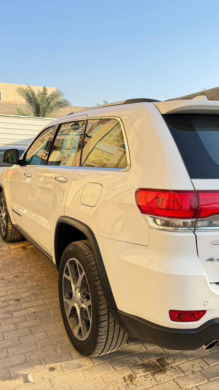 جيب فول مواصفات خليجي مكفوله وفر لاند موديل ١٩ ماشيه ٩٤ الف رقم بغداد بسمي سياره جديده جاهزه للبيع او مراوس السعر ٢٩٥ مكانهه ناصريه ت ***********
