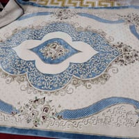 زوليه عدد 2 قياس 2×3 نضيفات كلشي مابيهن نوع كاشان سعر 250 الاستفسار 07...