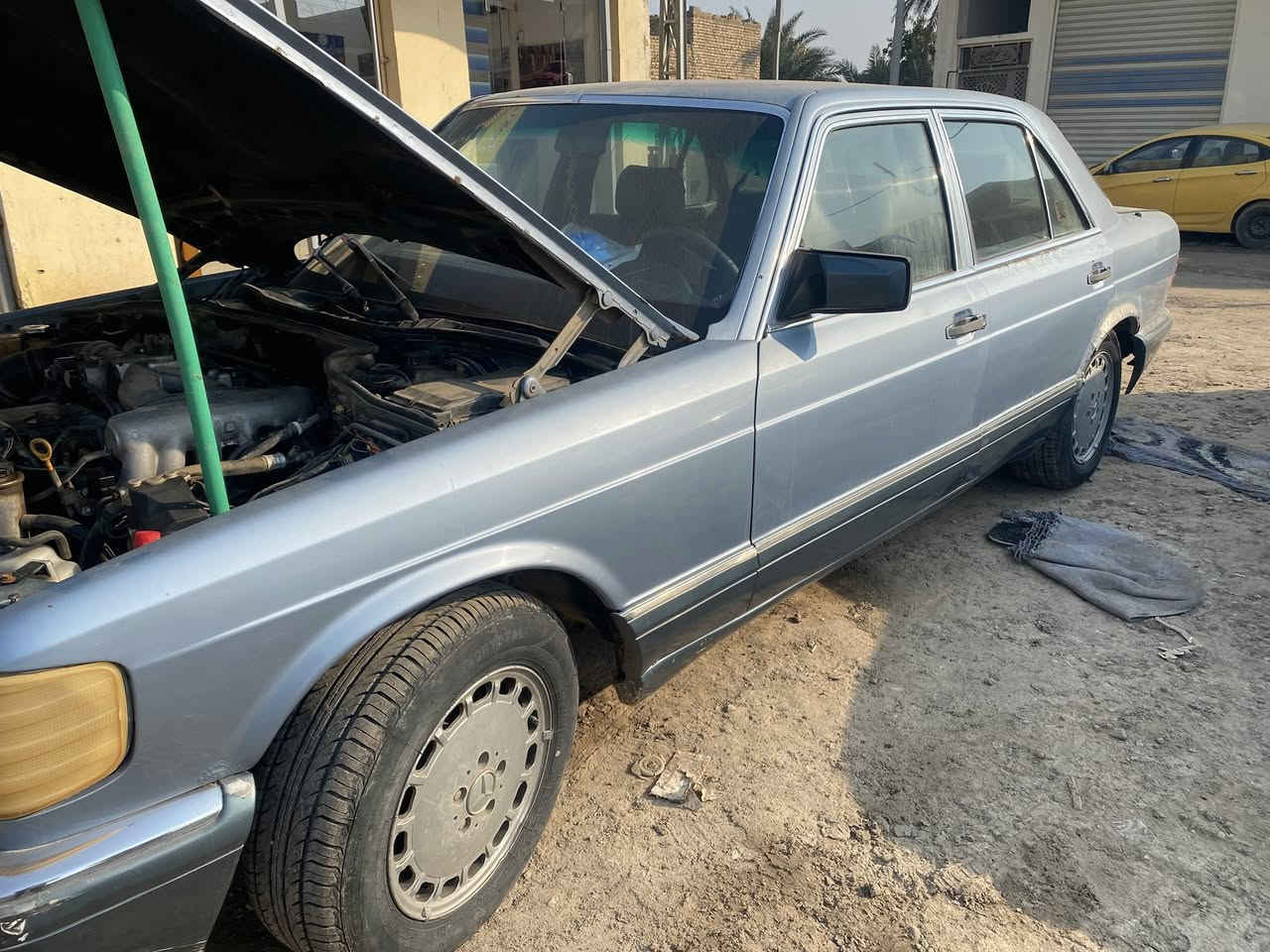 للبيع فقط مارسيديس موديل 87 
نظافة ٨٠٪؜ السعر ٣٨ ورقة وبيها مجال 
تخم تاير جديد مكينة بطة جديدة لوّك 
السيارة جاهزة من كلشي كما موضح في الصور 
مكلف بالنشر غير متواجد ع انترنت
مكان السيارة الديوانية 
‭٠٧٨٠ ٢٤٢ ٥٧٥٣‬
