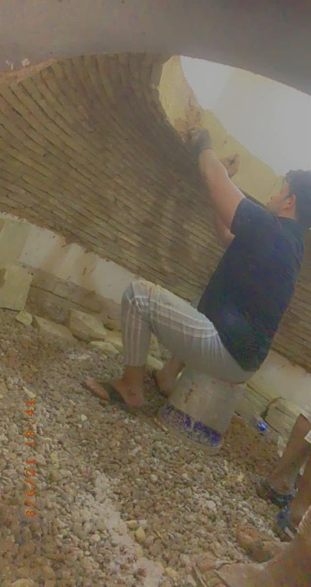 بسم الله الرحمن الرحيم
يالله يارزاق

ابو شمس الكواز

 لبناء جميع انواع وأحجام الصمون الحجري 
وافران البيتزا
وتنانير الخبز وتنانير المندي. 
لجميع محافظات عراقنا الحبيب. مهنتنا ابن عن جد

اولآ. ضمان العمل لا يقل عن 20 سنه. 
ثانيآ. العركجين مالتنه طين وفرشي.  
ثالثآ. طابوك الدبان تركي اصلي يتحمل درجه حراره 1200 إلى 1400 
رابعآ. قله في اصراف الوقود. 
خامسآ. كادر عمل متميز ومتخصص في بناء الأفران.
سادسآ. الباب والسجه والقوس من النوع الثقيل. 
للاستفسار اكثر الاتصال على الارقام. 

يوجد وتساب ***********
يوجد وتساب ***********
