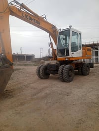 حفاره البهير 902 مكفوله بلشرط رقم و سنويه وتحويل ثاني يوم  07702010717...