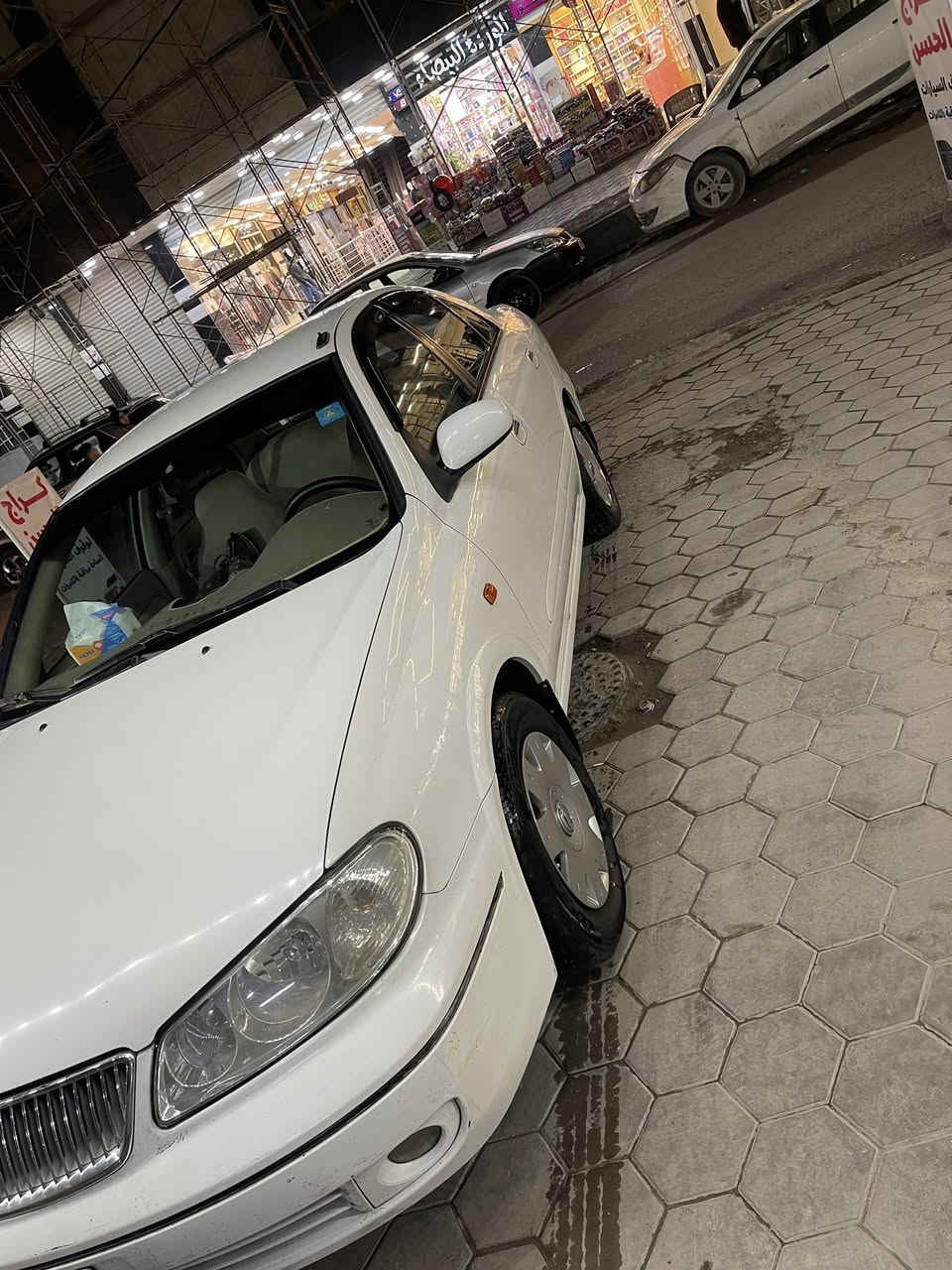 السلام عليكم سني 2009 للبيع بيها ربع دوسه صبغ والباقي كله بلادي مكينة كير كهربائيات برغي مامفتوح بيهن 
السعر 106 وبيها مجال بسيط 
مكان بغداد 
***********
