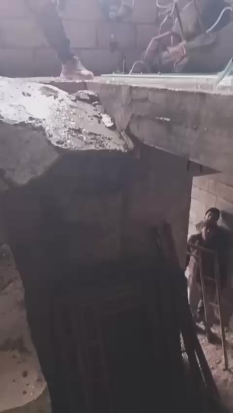 السلام عليكم
الحل الامثل لأعمال قطع وتثقيب الكونكريت المسلح
__كادر هندسي متخصص لاعمال قطع الكونكريت المسلح بأحدث الاليات وبدون اي اهتزاز او ضرر
👷يتوفر لدينا 
#منشار_قطع_الكونكريت_المسلح
#دسك_قطع_كونكريت_10سم_الى_120سم_بأتجاه_عمودي_افقي فتحات في لصب 
#فتحات_درج
#فتحات_مناور
#فتحات_مصاعد
كافه نواع تفليش في لصب بدون ضرار وهتزاز في لصب
مستعدون فتح البنايات ولصب لكونكريت 
عمل فتحات استفسار
***********
#واحد_عراق
