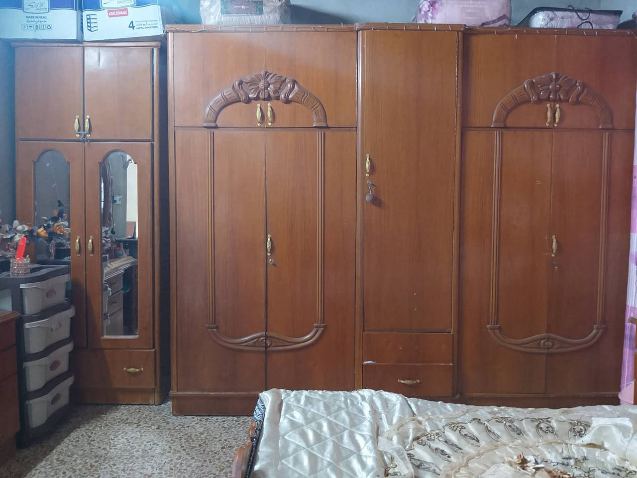 غرفه البيع السعر 600 بيها مجال التوصل خاص وعلى الرقم
***********
***********
