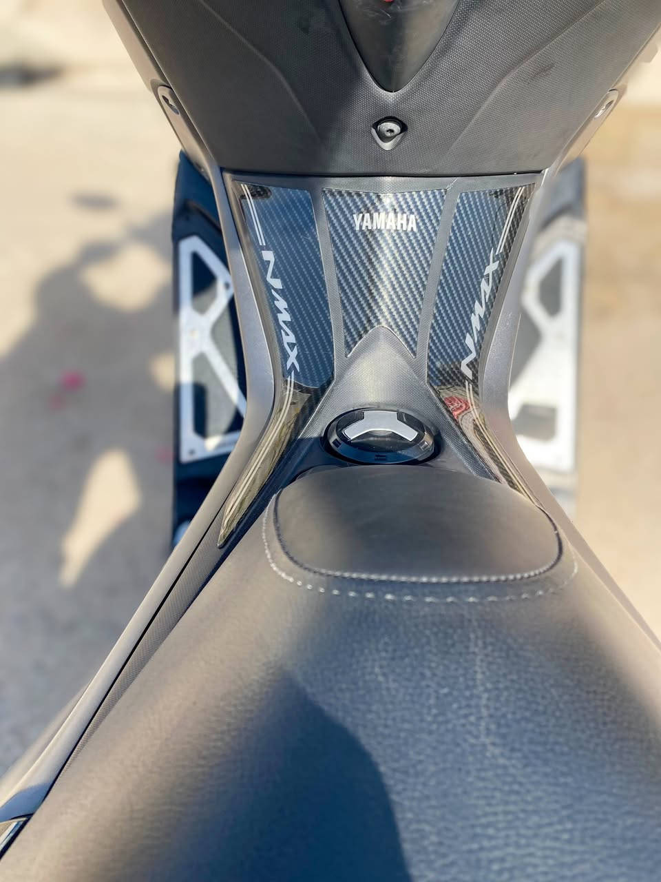 Nmax للبيع
الدراجه بيها ملاحضات بسيطه الدراجه بيها تزويد كله اصلي واسعار التزويد البيها كله غالي ذاك من ذاك اليعرف باسعارهن اني ماخذها ب22 ورقه من جان الدولار صاعد ماشيه 37 الف مكاني بغداد الزعفرانيه اربع شوارع 
***********
***********
السعر 19 ورقه وبيها مجال
