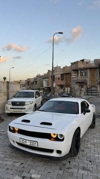 دوج جالنجر 6 سلندر للبيع موديل 2016 رقم شمالي حادثه جاملغ خلفي بجم كبس...