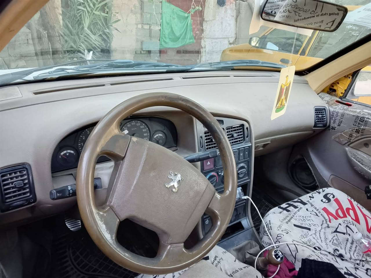 بيجو لميس للبيع السعر ٣٠
***********
