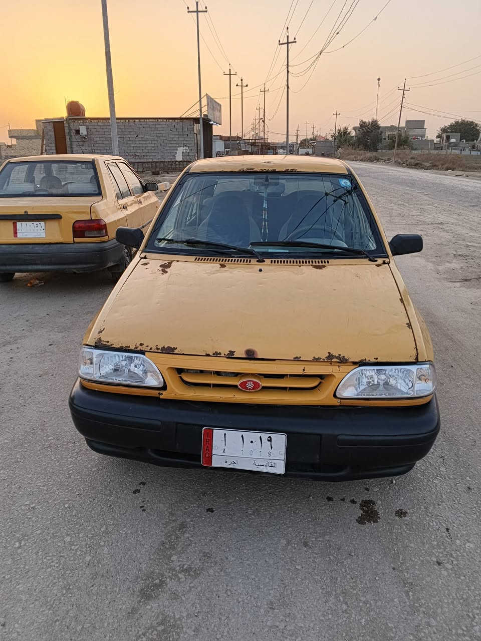 السلام عليكم سايبه موديل 15مصفره هيئه وغرامه مدور ثاني يوم سنويه ل 27 مكينه وكير خير من الله حداديه ستوني مسويه شواصي معمره السياره بيه خياست شوفت عينك مكان ديوانيه سعر 27وبيه مجال اتصل وبيك خير ودلل ***********
