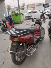 ماطور شحن • بطاريات • نضيف