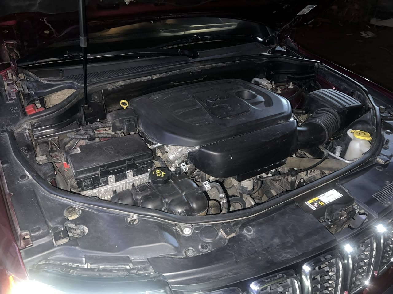 Jeepامريكي
حادثه جنطه شويه من الباب الجوه بارد سياره لمتدد كراند شيروكي وكاله ستار سياره نضيفه او ماناقصها شي فول مواصفات مديل20 سعرها210 وبيها مجال *********** رقم بغداد الجديد قبل يومين تحولت بسمي ورقم جديد يعني السياره ماناقصه ايشي تشغل وتطلع ترايك للبصره الرقم بس واتساب
