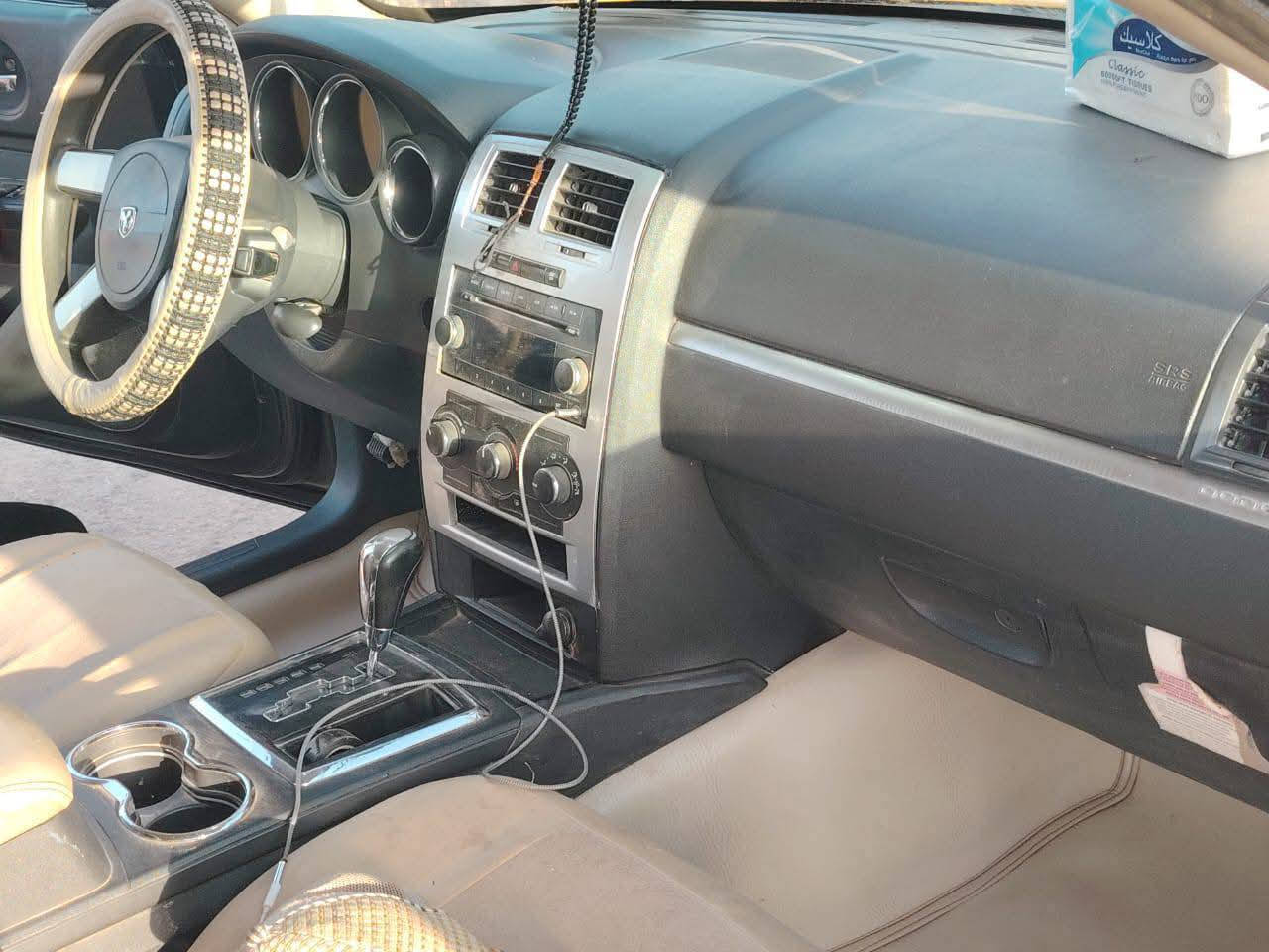 سلام عليكم شارجر 2010 رقم بصره انكليزي خطه ناصرية زبير مكيينه تخم تاير حداديه سياره جاهر مدور ثاني يوم مكانه ناصريةسعر 95بيه مجال ***********
