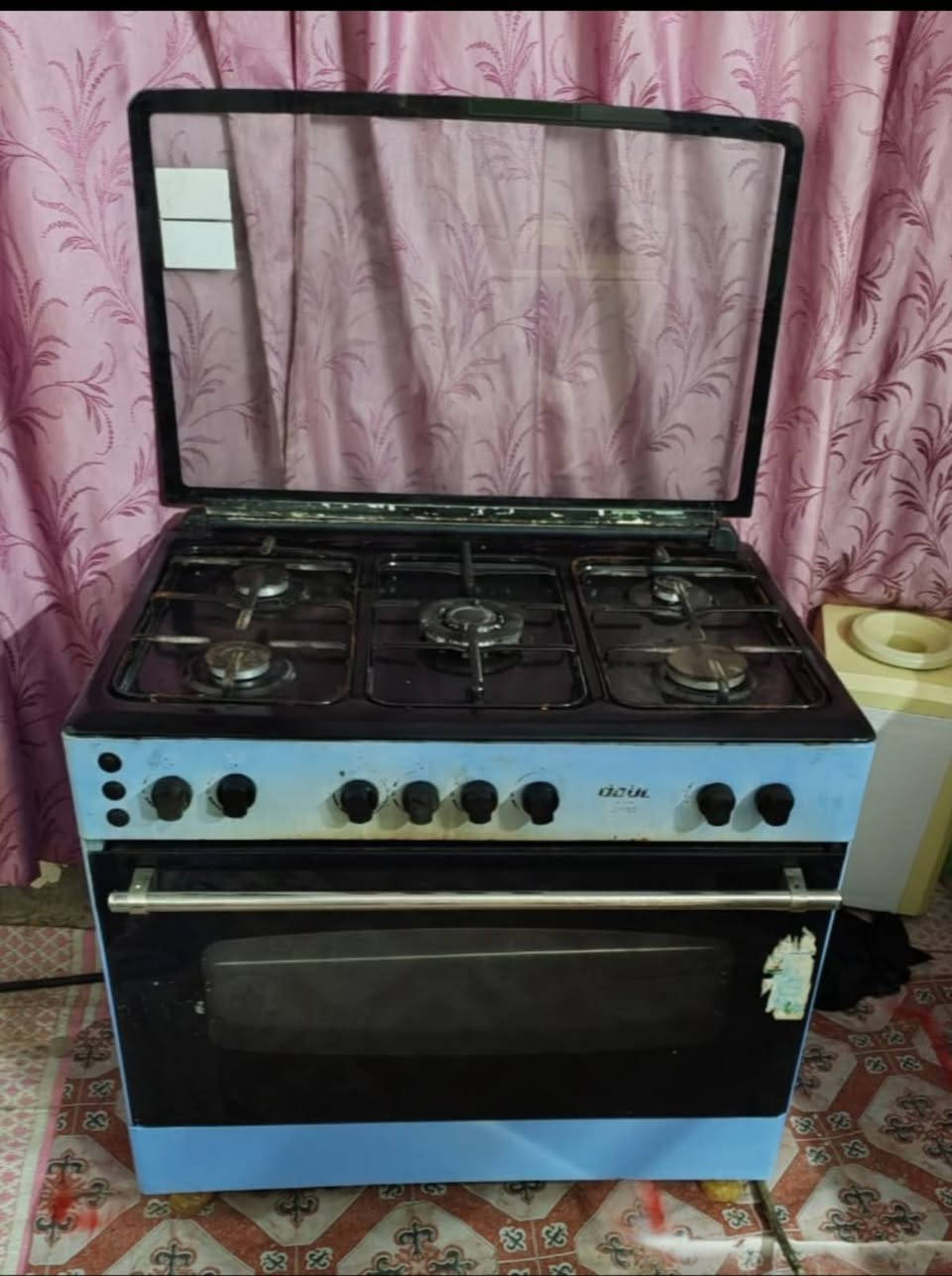 طباخات للبيع على 100الواحد وابو 4عيون ب50 قنينه غاز عراقيه ب60قفل عنواني سبع البور ال 5000 متوفر توصيل  داخل سبع البور واتساب ‏‪***********‬‏

