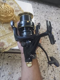 مكاين • عملاقة • يراسلني