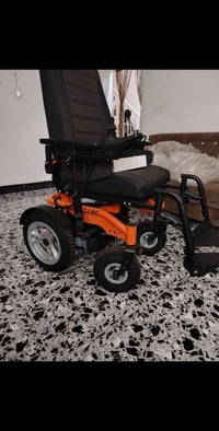 كرسي كهربائي • مستخدم أيام • الناصرية