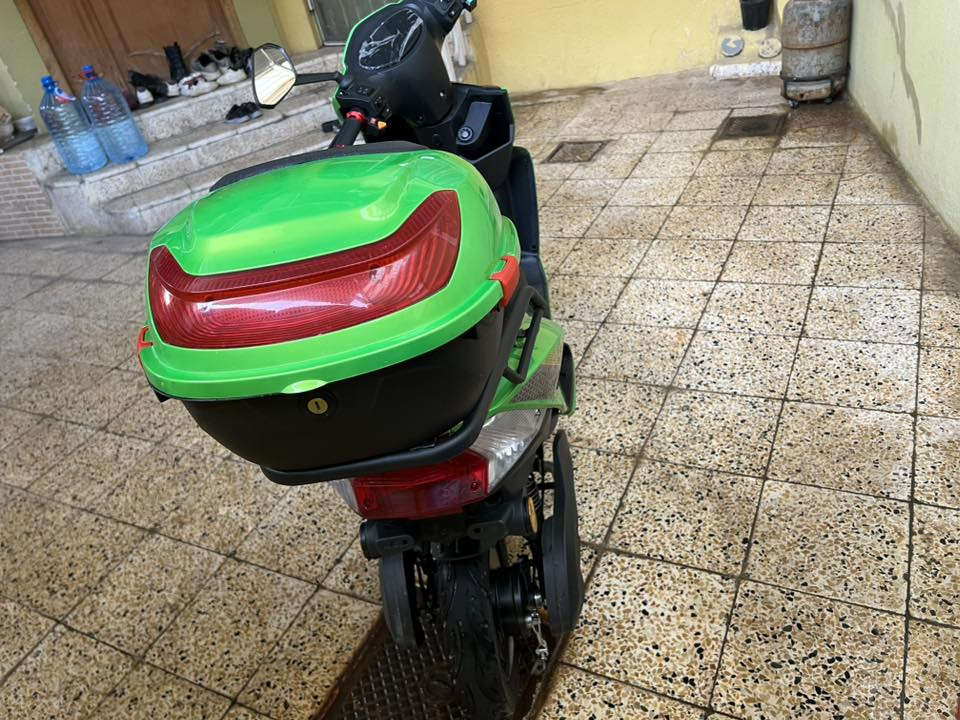 ماطور سكل شحن جديد
سرعه 60  الماطور نظيف لوك لون اخضر 
بصمه عدد ٢ 
تثبيت سرعه كله شغال 
السعر ٦٠٠ وبيه مجال


**إذا كنت صاحب هذا الإعلان وتريد حذفه لأي سبب، رجاءا أرسل رسالة إلى الدعم الفني**