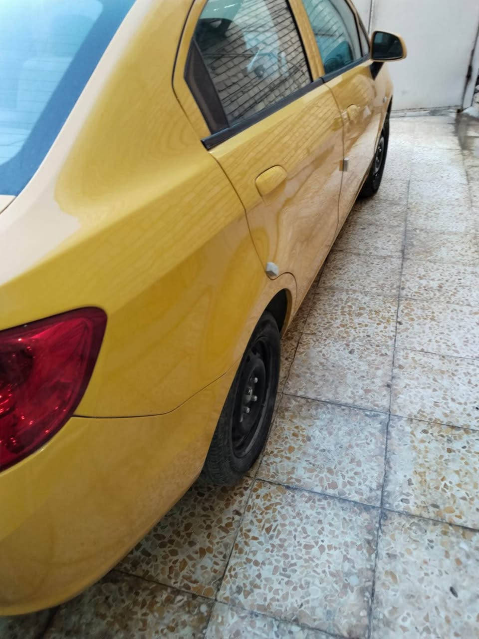 سياره شوفر ليت سايل 
موديل ١٢ السنويه لسنه ٢٠٢٧ محرك زنجيل المرغوب تدفئة وتبريد شغال بنيد مبدل 
النواقص الگير نمره الخامسه مرات تفلت 
السعر ٥٠ وبيها مجال 
زعفرانيه *********** بغداد, العراق
