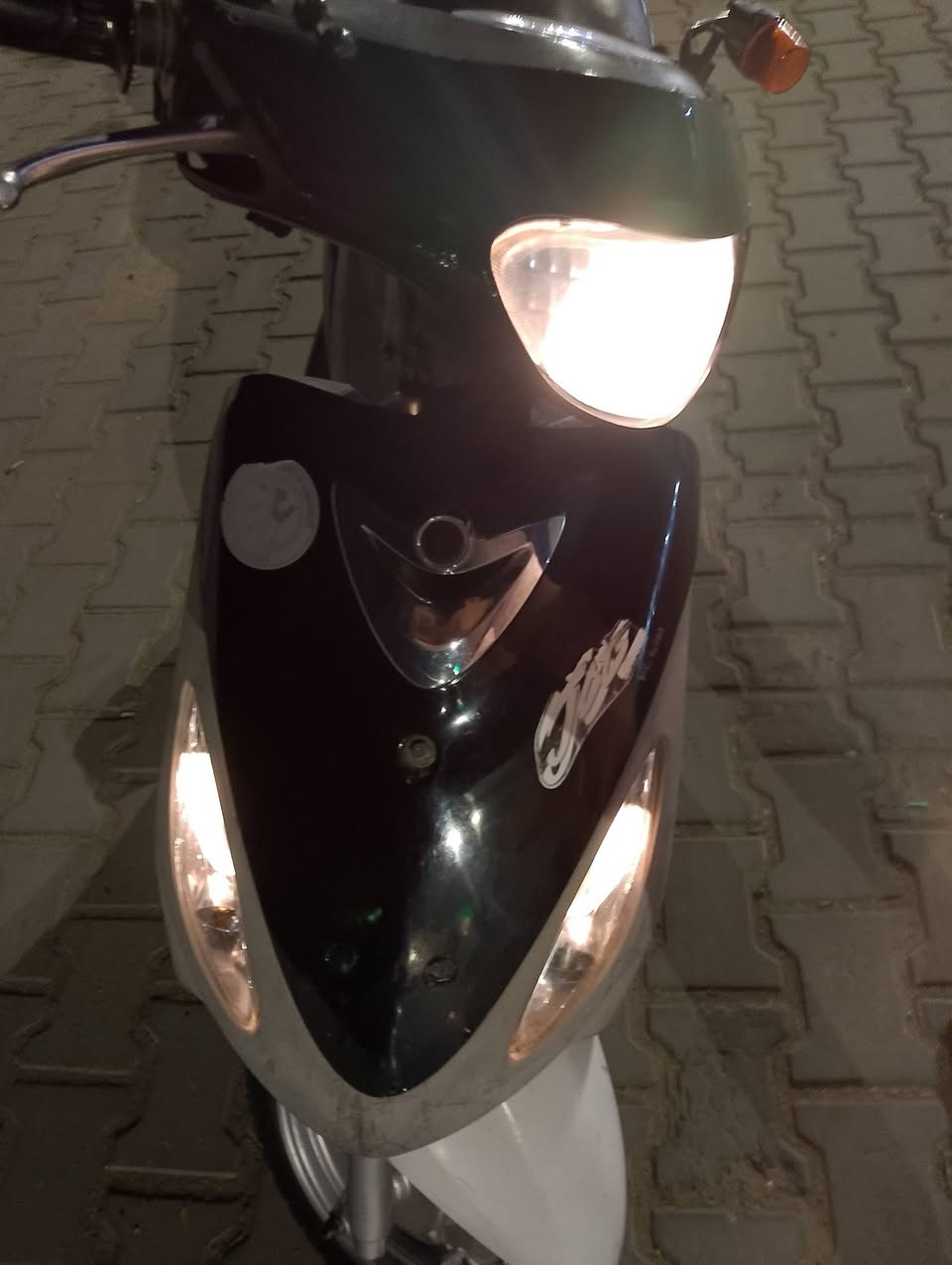 سلام عليكم درجه ماكس منغولي ما مفتوحه تجي تفحص بيدك وصل معرض بيها سعر 550وبيها مجال قليل مكان حي العامل شراي بي خير ويدلل ‏‪***********‬‏
