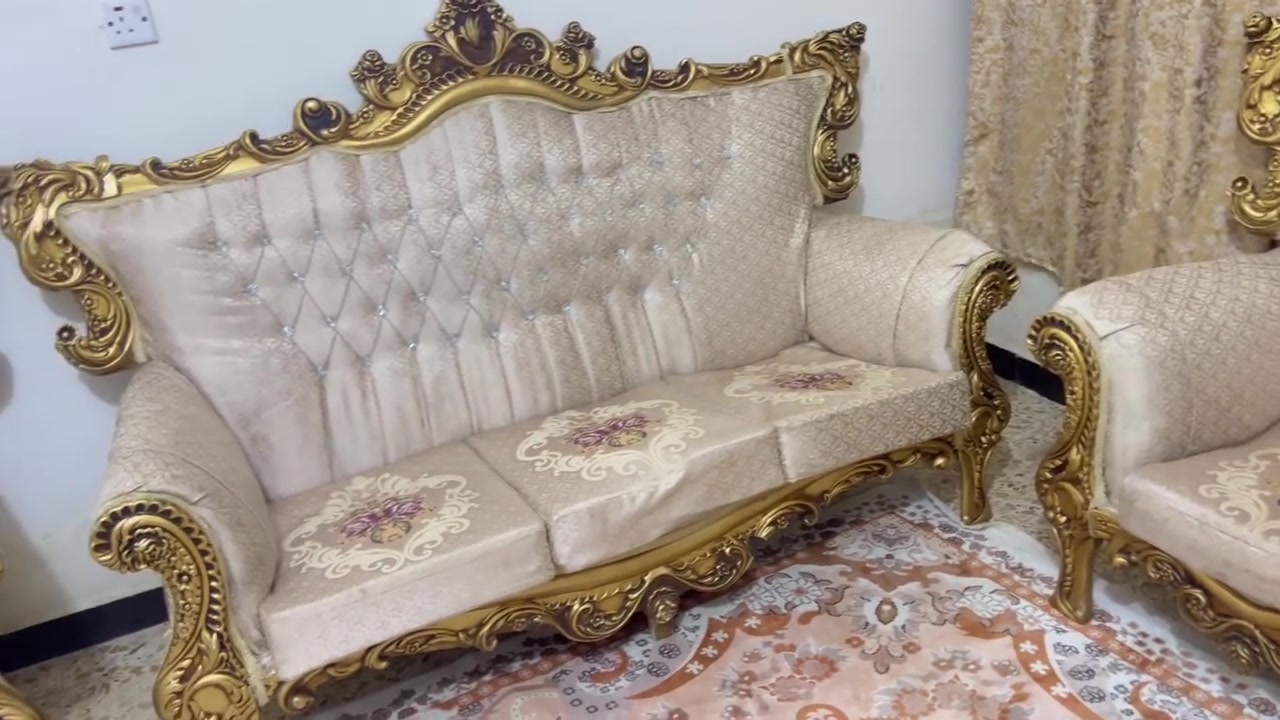 تخم ٨مقاعد اخو الجديد مكان مدينت الصدر سعره مناسب واتساب***********
