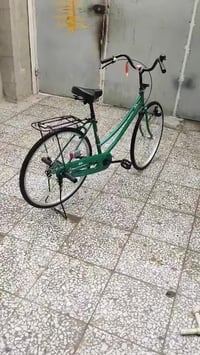 بسكليتين • خضر غامق • نضافة ١٠٠٪