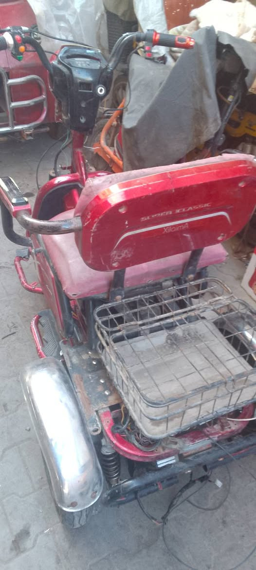 دراجه شحن ثلاثيه نقص بطاريات اوعقل سعرها 150مكاني بغداد باب المعظم رقمي ***********فقط واتساب
