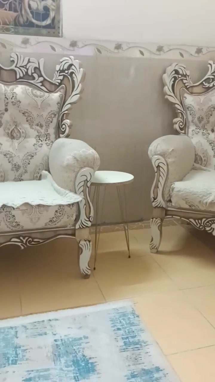 قنفات ملكي ،10 نفرات اخو جديد مستعمل أقل شهر 
***********
