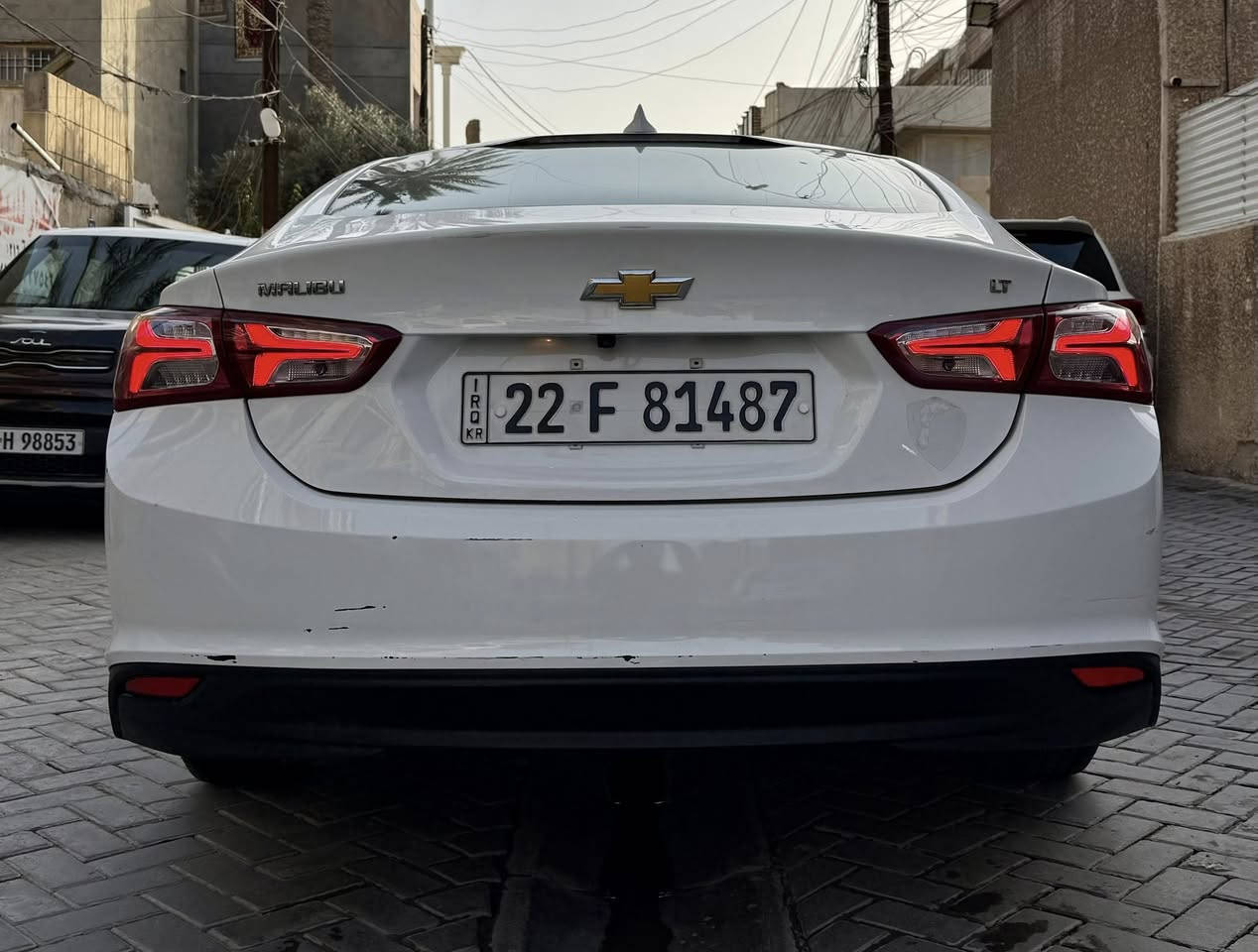 السلام عليكم شوفرليت ماليبو 2022 مواصفات LT بصمة تشغيل كشنات هيتر تبريد قطعتين لايت زنون بك لايت لد محرك 1500 تيربو ماشية 32 الف ميل حادثها بداية البنيد متضرر بسيط نفسه مصلح ومصبوغ رقم اربيل مكان بغداد 
سعر 138 ورقة جاهزة بدون نقص 
للاتصال ***********
