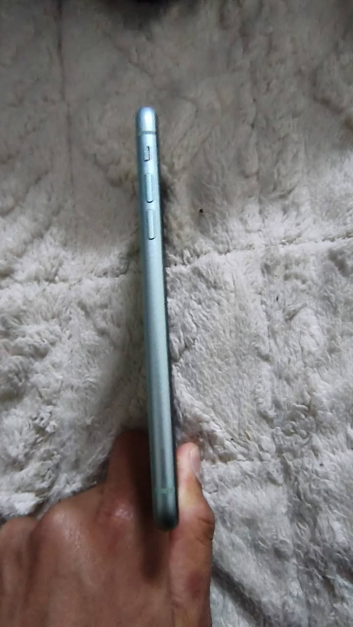 11دبل سيمكارت نموذج m  بطارية 82 ذاكرة 228
***********
