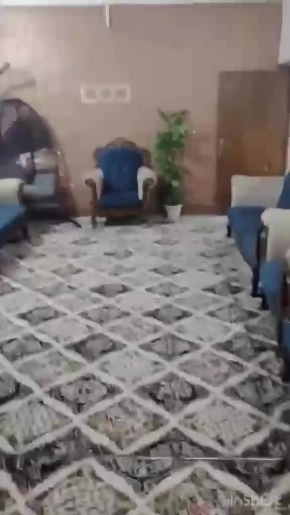 🔴 فرصة مميزة للبيع – دار سكني جاهز للسكن

🏡 شركة اليشام للاستثمار العقاري

📍 الموقع: بغداد – مركز قضاء أبو غريب – حي العصرية، بالقرب من ملعب حي العصرية.

📐 تفاصيل العقار:
▪️ المساحة الكلية: 221 متر مربع
▪️ الواجهة: 7 متر

🏠 مواصفات الدار:
✅ ثلاث غرف نوم
✅ صالة مريحة
✅ موزع
✅ مطبخ متكامل
✅ الدار بحالة جيدة وجاهزة للسكن

✨ موقع مميز وخدمات متوفرة، مناسب للعوائل الباحثة عن السكن الهادئ والاستقرار.

💰 السعر والتفاصيل الإضافية عبر الاتصال المباشر

📞 ***********

📌 شركة اليشام للاستثمار العقاري
نضع بين أيديكم أفضل الفرص العقارية للبيع والشراء والاستثمار

::

#شركة_اليشام_للاستثمار_العقاري #عقارات_بغداد #ابو_غريب #حي_العصرية #دار_للبيع عقار_للبيع استثمار_عقاري عقارات_العراق بيت_للبيع بغداد_العراق 🏡✨
