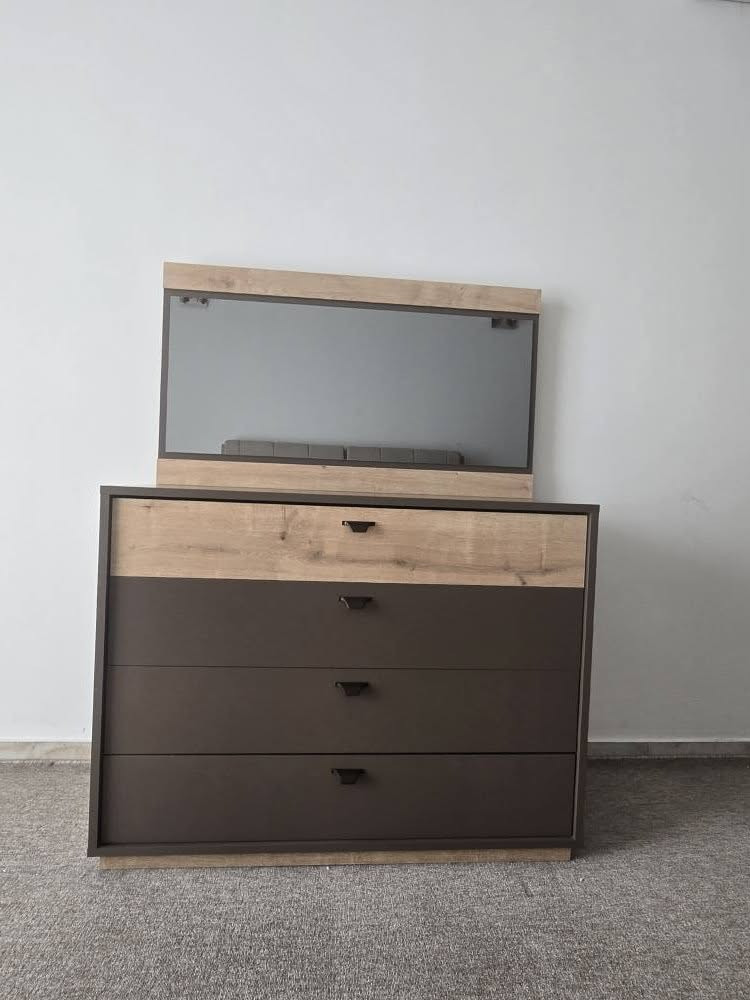 Bedroom set 5 pieces
Bed has storage
Well maintained, it looks like new!

$700 أربيل, العراق


**إذا كنت صاحب هذا الإعلان وتريد حذفه لأي سبب، رجاءا أرسل رسالة إلى الدعم الفني**