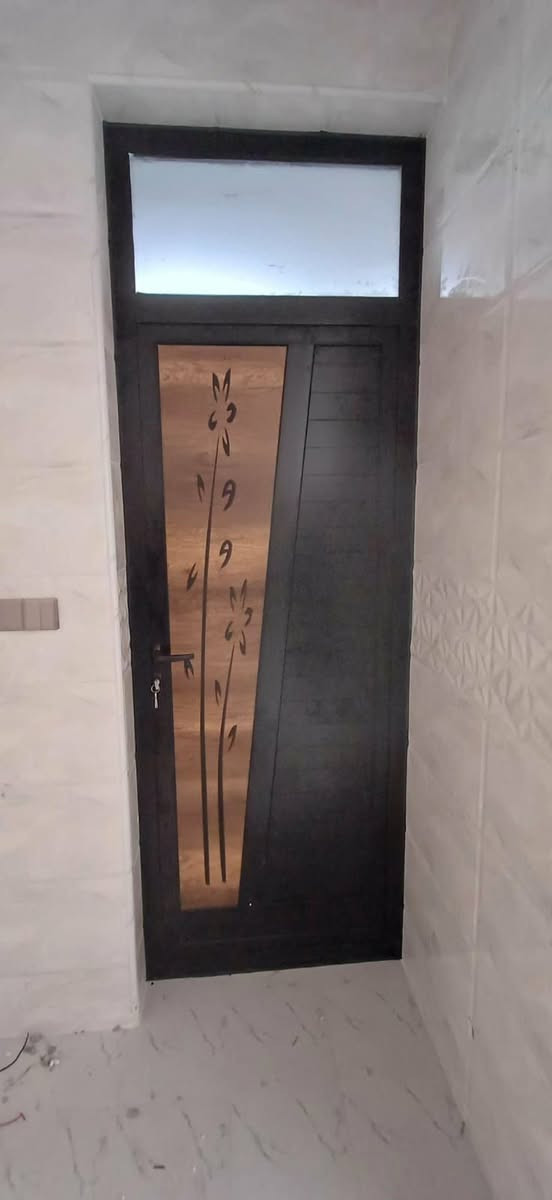 “فخرنا في الإنجاز”
🌟🌟معمل الانبار  لانتاج ابواب لروك بنل 🌟
" بخطى ثابتة نحو التميز "
5-3 ايام وستلم الطلب 📨📬
تواصلوا معنا للمزيد من المعلومات ولطلباتكم.
ـــــٰـــــــــــــــــــٰــــــــــــــ
للاطلاع على العروض يرجى التواصل على ارقام التاليه⤵️
***********🫶
العنوان:الانبار الرمادي - شارع 40📌
يوجد نقل الى جميع المحافظات🚗
