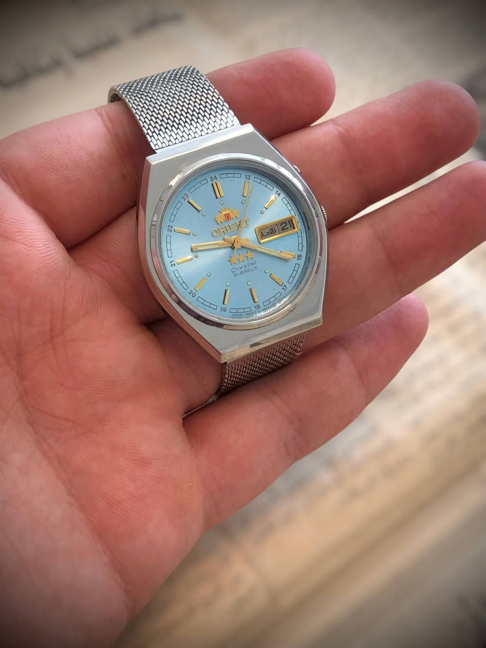 اورينت اوتوماتيك اصلية 🇯🇵🇯🇵
نظافة عالية جدا مثل ما موضح بالصور // لون المينة مميز جدا // منفذ تأريخ يومي و اسبوعي //  21 حجر //السير حصيرة اصلي مال الساعة والبوك الاصلي // مع العلبة الاصلية 
🇯🇵السعر خاااص لطفا 🇯🇵 
يتوفر توصيل لكل المحافظات


**إذا كنت صاحب هذا الإعلان وتريد حذفه لأي سبب، رجاءا أرسل رسالة إلى الدعم الفني**