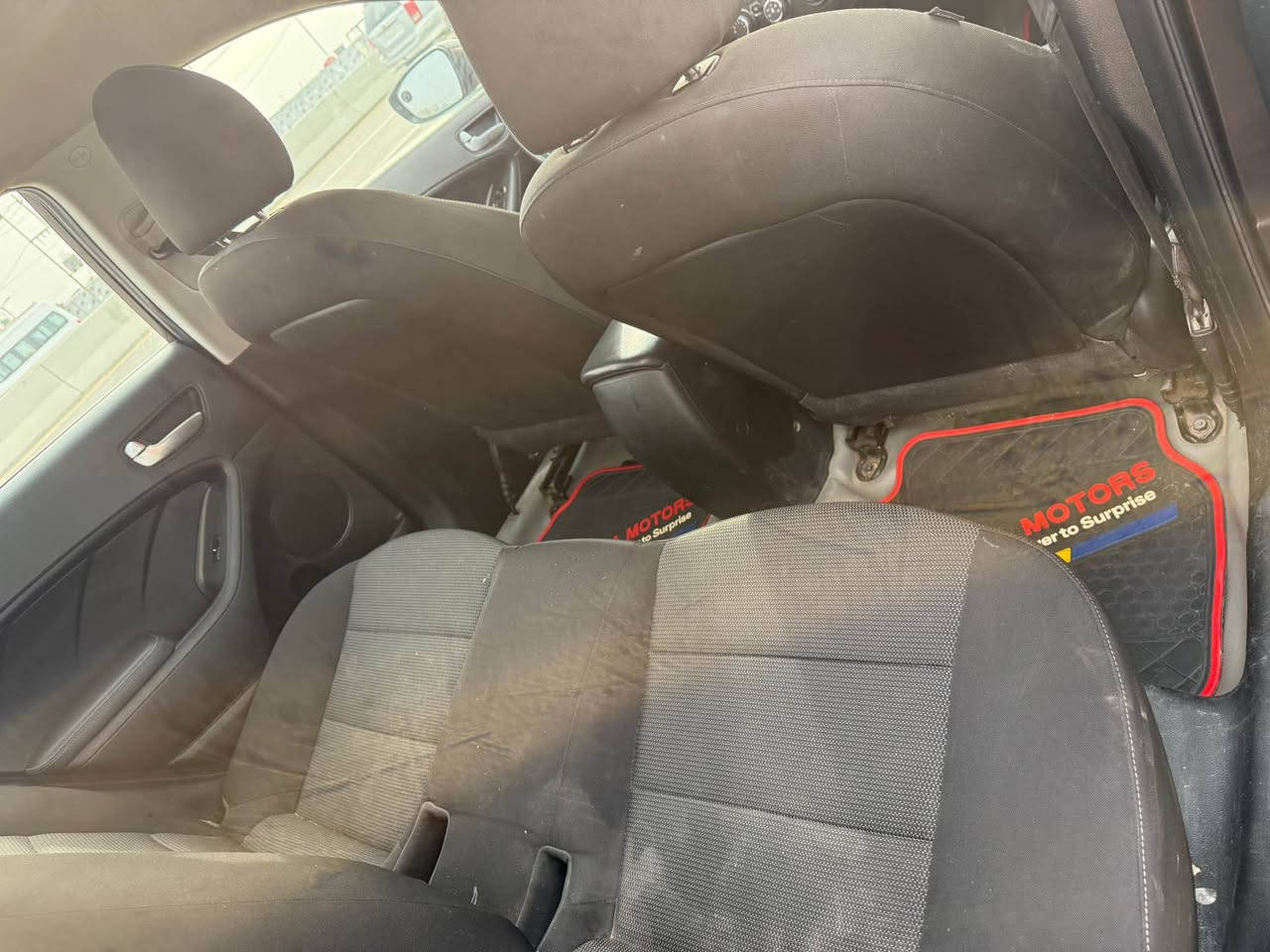 السلام عليكم كيا فورتي 
موديل 17
رقم سليمانيه  
مكينه وكير مكفوله شرط تحويل
السونار مرفوق بل منشور
السياره بدون حادث بس البنيد مفتوح ومشدود
السياره ليبل واحد
السعر 117ورقه
*********** بغداد, العراق
