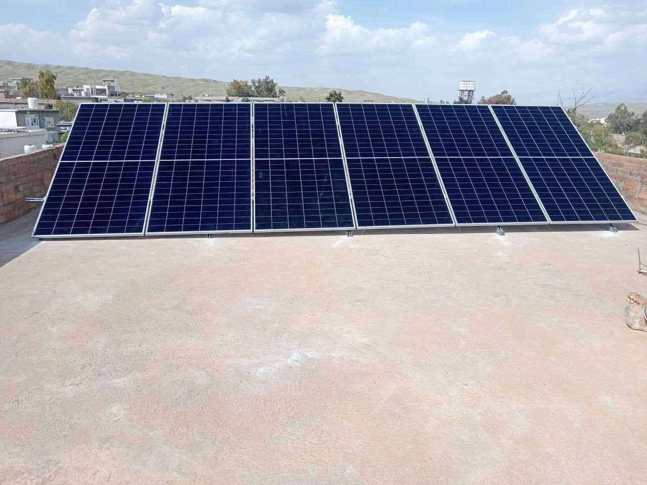 الطاقة الشمسية ***********

تجهيز مستمر
بطارية ديا 16 انفيرتر ديا 6 كيلو
16 أمبير نهاري ليلي
بسعر 5ملايين و800الف دينار

بطارية ديا 12 انفيرتر ديا 6 كيفي 
12 امبير نهاري ليلي
بسعر 4 ملايين و800الف دينار

بطارية ديا 10 انفيرتر ديا 6 كيفي
10 امبير نهاري ليلي
بسعر 4ملايين و500 الف

بطارية ديا 5 انفيرتر ديا 6 كيفي
10 نهاري 7 ليلي
بسعر 3ملايين و500 الف

6 امبير نهاري ليلي  2 مليون

16 امبير نهاري وعشره ليلي 4 مليون 500
لاستفسار خاص عدنا بل اقصاد ونقد
