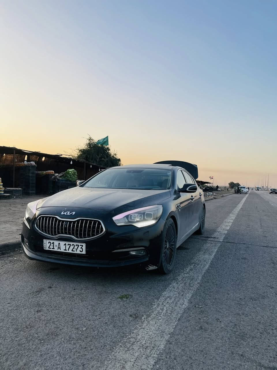 كيا كوريس 2013 خليجي
السياره كلين بدون حادث
*فقط بارد شبر بالباب الخلفي جهة العبري
محرك 6v
محرك وكير كفاله 
گير 8 نمر كوبر
ستيرن كهرباء متحرك+ كشنات وسايد بريك وبرد كهرباء
رادار كل الجهات مع تحذير المنطقه العمياء 
لايتات لد ١٦ عدسه زنون ومتحرك 
اكياس هواء كهرباء للراحه في كشن السائق والكشنات الخلفيه
بروجكترات لد 
كشنات جلد (النابا) افخم انواع الجلود لون بيجي
مرايات تعتيم للاضاءة العاليه وهيتر 
قماره شامواه فاخر 
كامرات ورادار 360 درجه
حساسات امامي خلفي
فتحه سقف
كشنات جلد تدفئه وتبريد امامي خلفي
كشنات كهرباء امامي خلفي
شاشات عدد 3
تحكم ماوس امامي خلفي
الكشنات الخلفيه VIP 
تبريد 3 قطع
حساس مناخ اوتو يتحكم بفتح وغلق الهواء الخارجي حسب نقاوه الجو 
بردات عدد 5 بلاد
ايرباكات عدد 9
سماعات شركه لكسكون 14 سماعه
دمام عدد ٢ امامي خلفي
تحديد مسار
شاشه عرض معلومات عالجامه الاماميه 
العينه شاشه وامكانيه تغيير شكل العدادات حسب الرغبه
هاند بريك بصمه كهرباء
نضام اوتو هولد
انضمه قياده عدد 4 عادي وايكو وسبورت وثلج
نضام مانع انزلاق ABS
نضام تراكشن كونترول 
نضام حزام امان كهربائي
مثبت سرعه ورادار تفاعلى 
سعر السياره 168$ بيع اومراوس بأقل من سعره  حسب القناعه
مكان السياره بابل-قضاء القاسم 
***********‬
